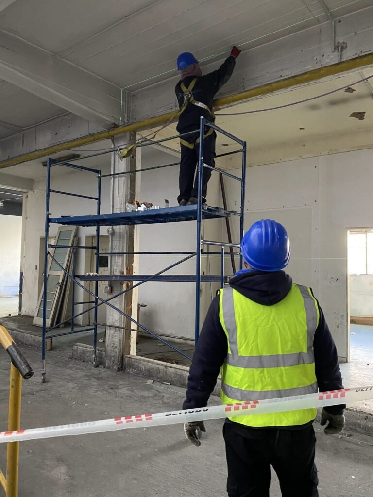 Trabajo en altura con zona vallada